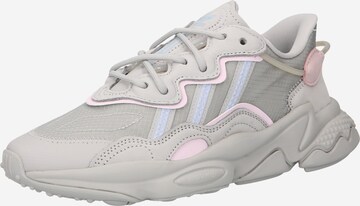 Baskets basses 'Ozweego' ADIDAS ORIGINALS en gris : devant