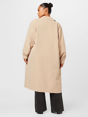 Manteau mi-saison 'SOFFY' Noisy May Curve en beige