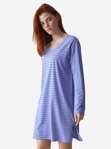 Chemise de nuit ' Red Label Nightdresses ' TRIUMPH en bleu : devant