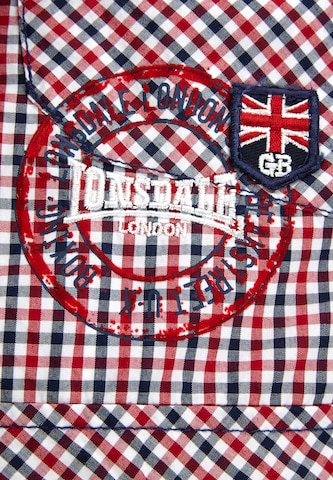 Slim fit Camicia 'Reigate' di LONSDALE in rosso