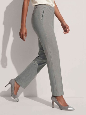 MADELEINE Slimfit Broek in Grijs