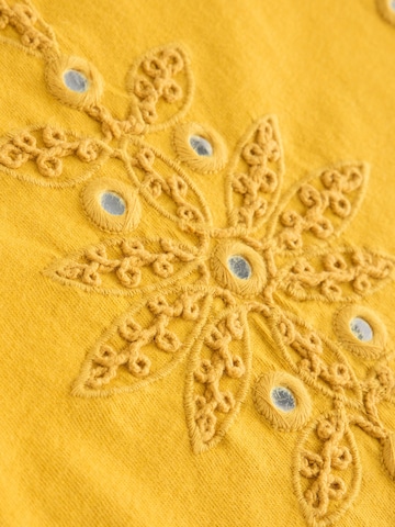 Next Top in Yellow