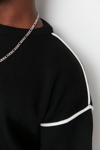 Trendyol - Pullover em preto