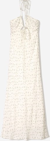 Robe d’été Bershka en blanc : devant