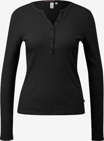 QS T-shirt i svart: framsida