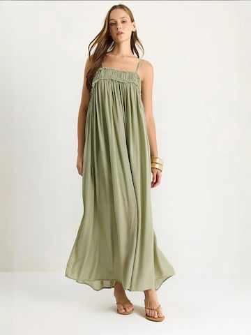 Bianco Lucci Summer Dress in Green: front
