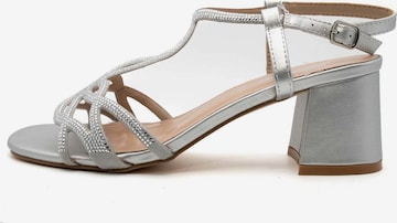 KAMMI Sandals in Silver: front