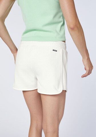 CHIEMSEE Regular Shorts in Weiß