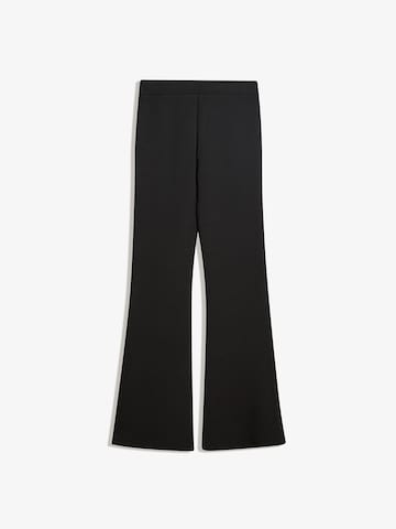 Bershka Flared Nadrág - fekete
