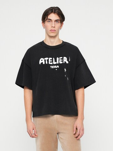 Atelier de roupa T-Shirt in Schwarz: Vorderseite