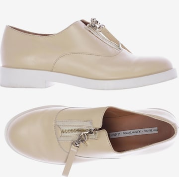& Other Stories Flats & Loafers in 37 in Beige: front