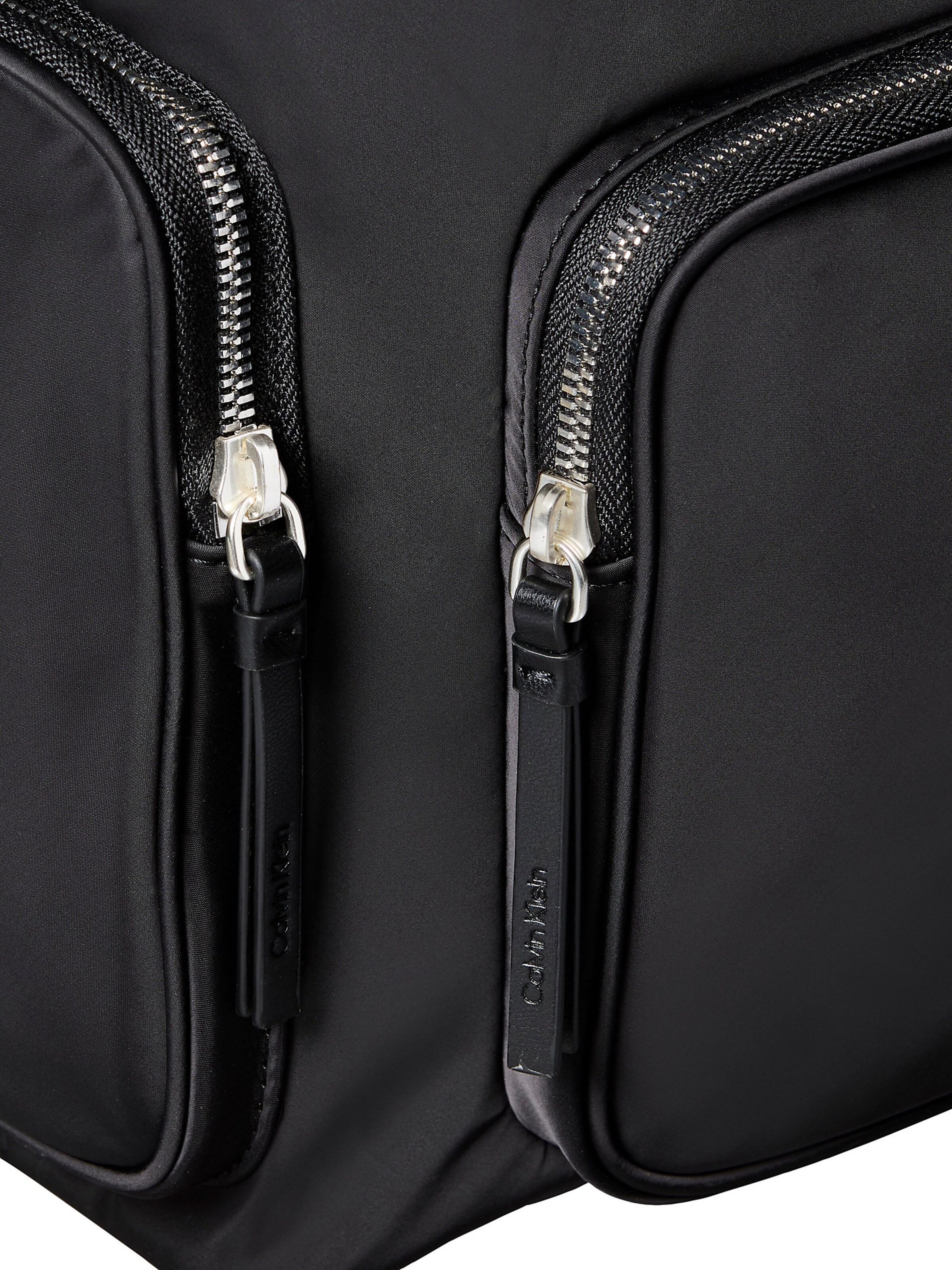 Calvin Klein Schultertasche in Schwarz