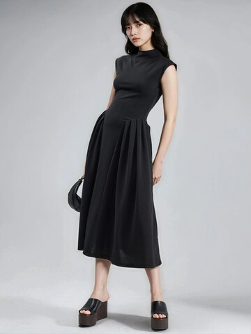 Busem Dress in Black