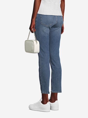 Calvin Klein Jeans Дамска чанта в бяло