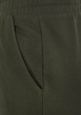 FCUK - Tapered Pantalón en verde