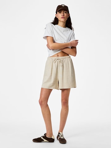 PIECES - regular Pantalón 'PCVinsty' en beige: frente