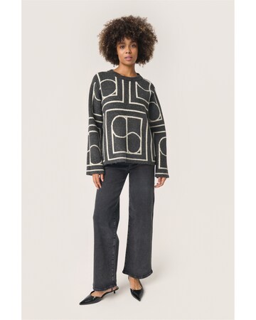 SOAKED IN LUXURY - Jersey 'Selta' en negro