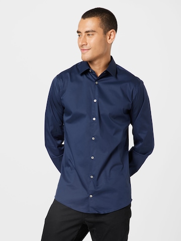 Tiger of Sweden Slim fit Overhemd 'FILBRODIE' in Blauw: voorkant