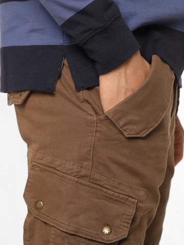 Effilé Pantalon cargo 'Combat' ALPHA INDUSTRIES en marron