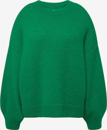 Studio Untold Oversized Sweater in Green: front