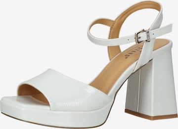 MUSTANG Strap Sandals in White: front