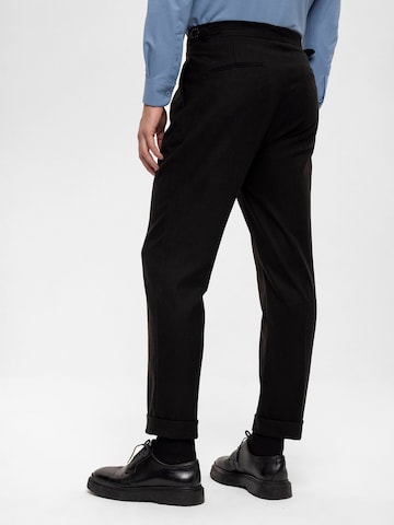 Regular Pantalon à pince Antioch en noir