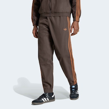 ADIDAS ORIGINALS Tapered Παντελόνι 'Firebird' σε καφέ: μπροστά