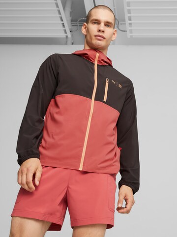 PUMA Sportjacke in Schwarz: Vorderseite