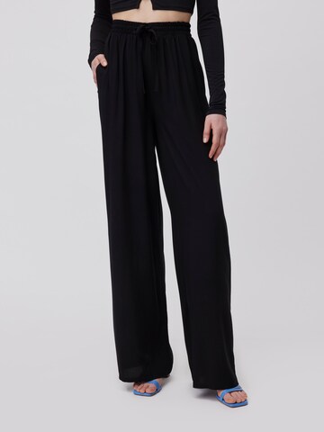 LeGer by Lena Gercke Wide Leg Hose 'Saskia' in Schwarz: predná strana