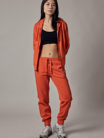 Sweat-shirt 'Felpa con Cappuccio e Zip' OWN Off With Nature en orange