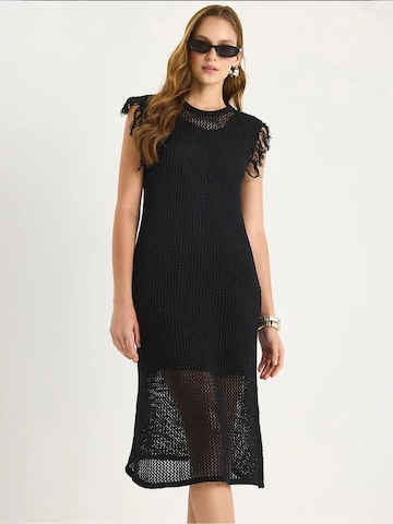 Bianco Lucci Strickkleid in Schwarz: Vorderseite