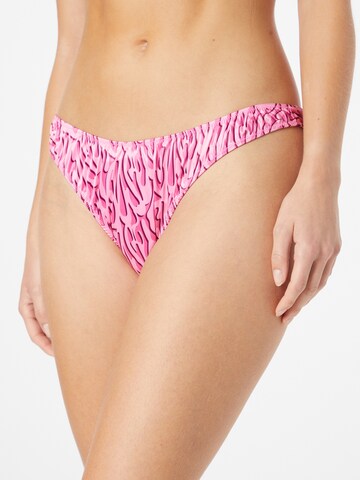 WEEKDAY Panty 'Chess' in Pink: front