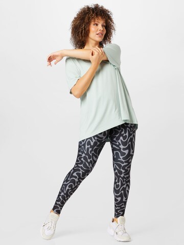 Skinny Pantaloni sport 'Workout Ready' de la Reebok pe negru