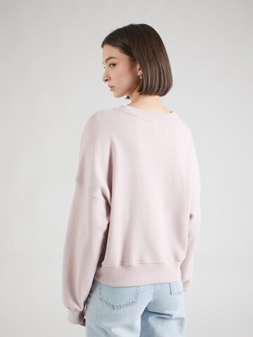 Abercrombie & Fitch - Sweatshirt 'CHEEKY' em roxo