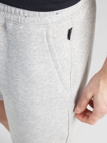 HOLLISTER Regular Trousers in Grey