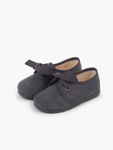Chaussure basse Pisamonas en gris