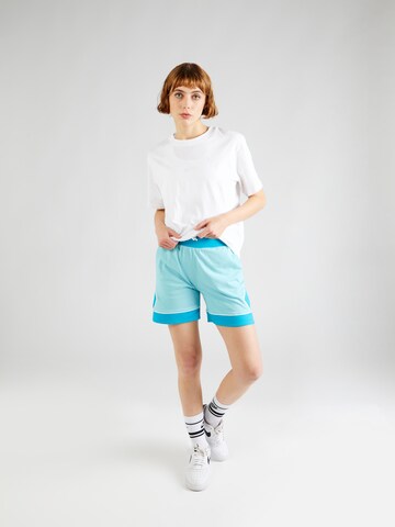 Jordan Regular Sportshorts in Blau