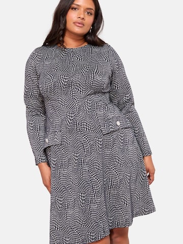 Lipsy - Vestido en negro: frente