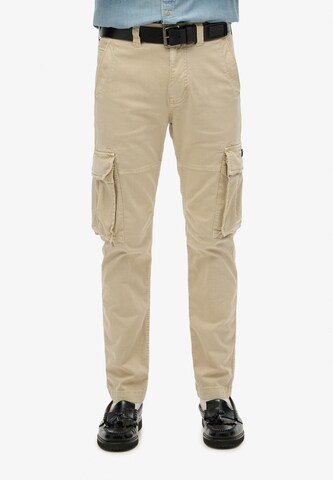 Regular Pantalon cargo 'Core' Superdry en beige : devant