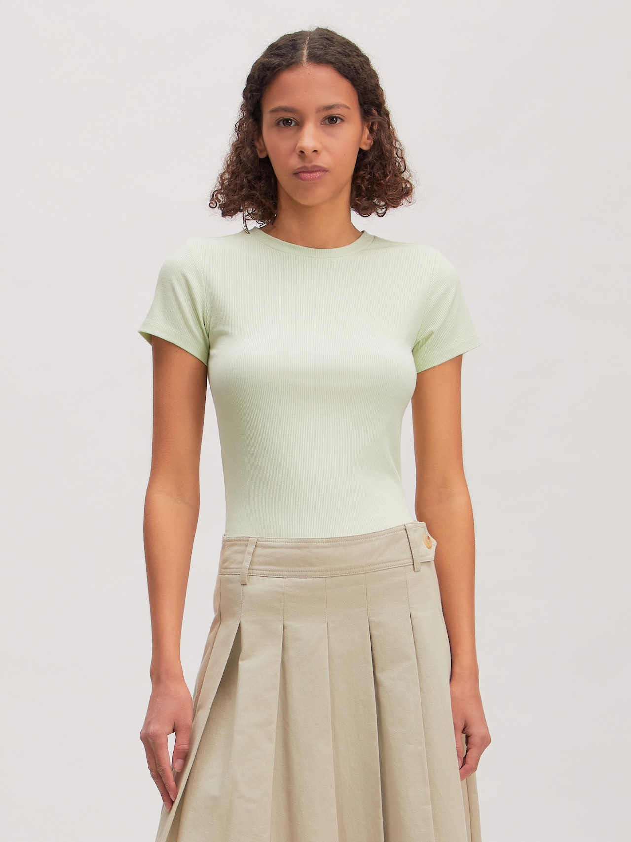 EDITED Nouveautés T-shirt 'Naarat' vert clair