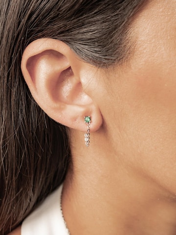 Hey Happiness - Pendientes 'Emerald Chain Loop Stud' en plata: frente