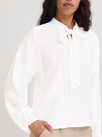 Chemisier ' WILMA ' ICHI en blanc