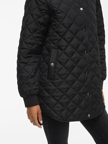 Manteau d’hiver 'VITate' VILA en noir