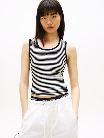 Tommy Jeans Top 'Essential' in Black: front