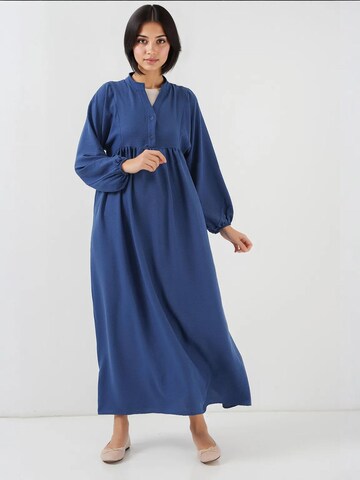 Bigdart Dress in Blue: front