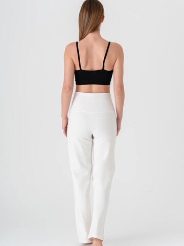Leela COTTON Regular Pants in White