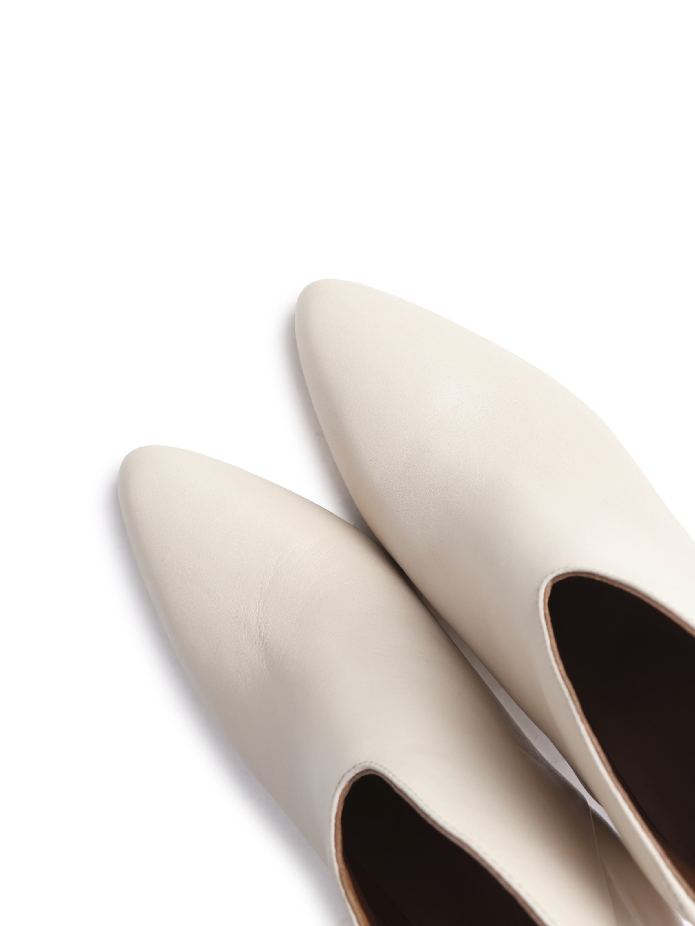 BRONX Booties 'Leiy-Ah' in White