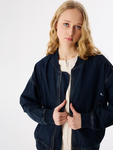 Twist Between-season jacket in Blue