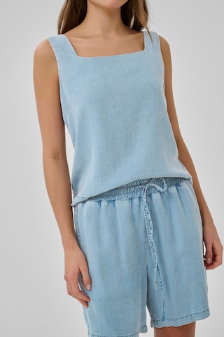 My Essential Wardrobe - Blusa em azul