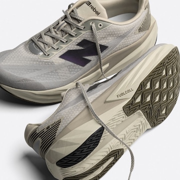 new balance Loopschoen 'Rebel v5' in Beige